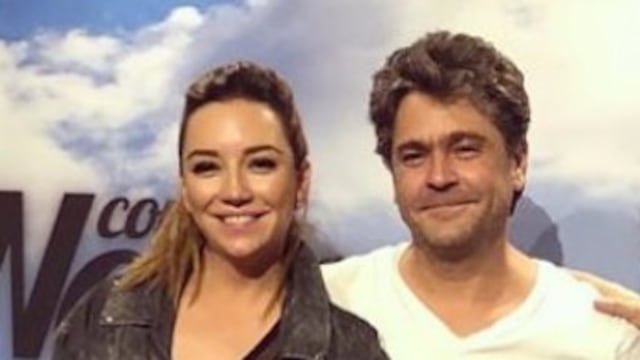 Regina Blandón y Martín Altomaro son captados mientras se besan