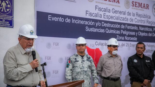 Rubén Rocha presencia destrucción de narcóticos del noroeste de Sinaloa