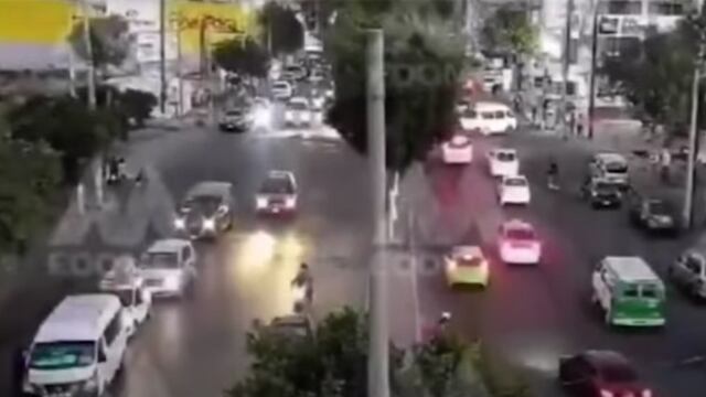 Tren embiste a patrulla