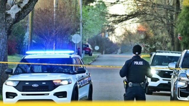 Deja 3 muertos y cinco heridos tiroteo en Jonesboro, Arkansaso