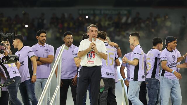 Emilio Azcárraga en festejos del América.