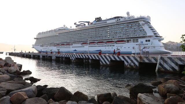 Crucero Norwegian Bliss llega a Acapulco