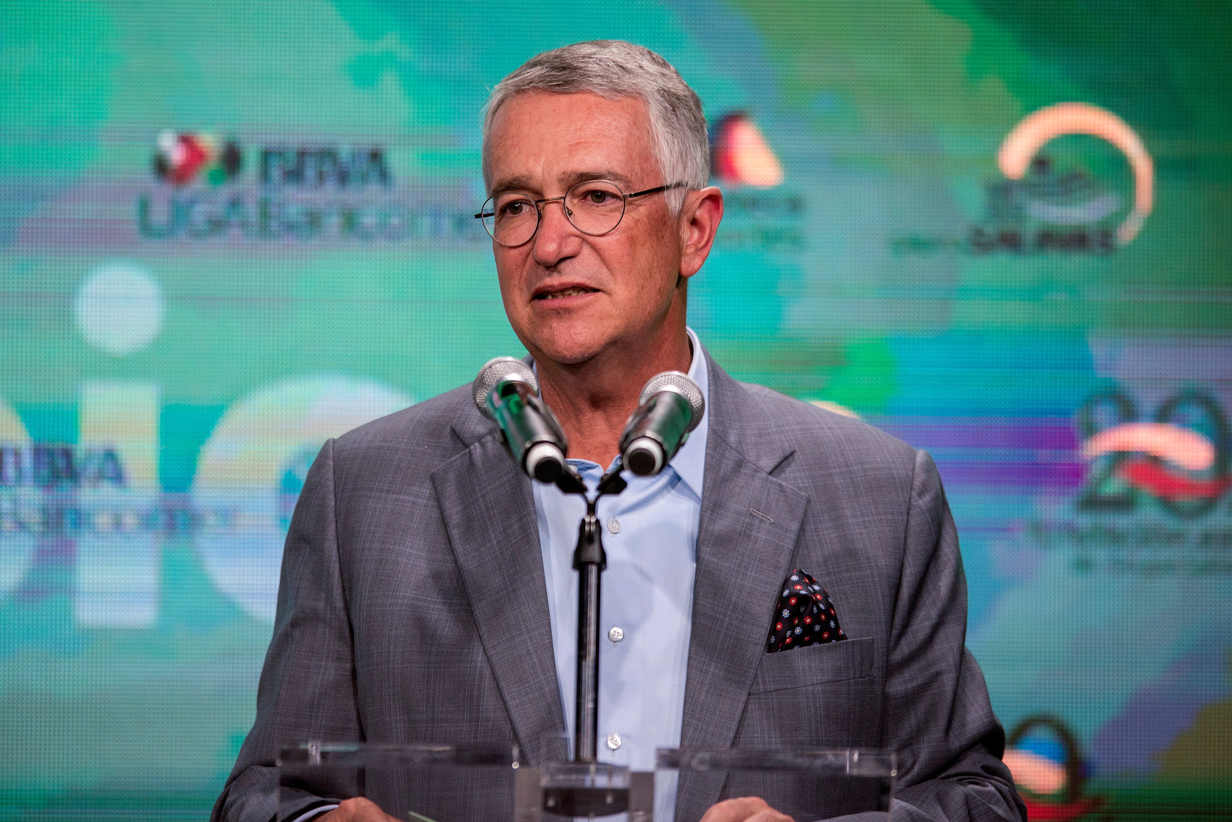 Ahora Ricardo Salinas Pliego se va contra la Liga MX Femenil.