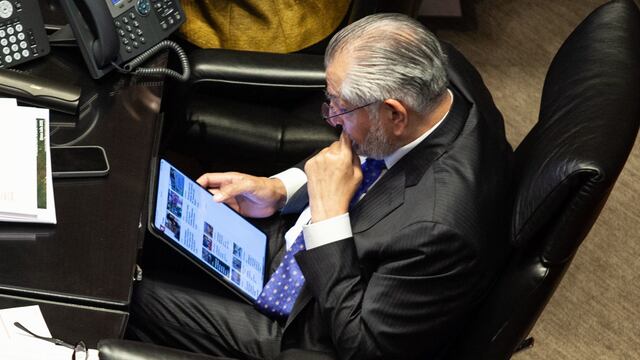 Augusto López, coordinador del Grupo parlamentario de Morena en el Senado