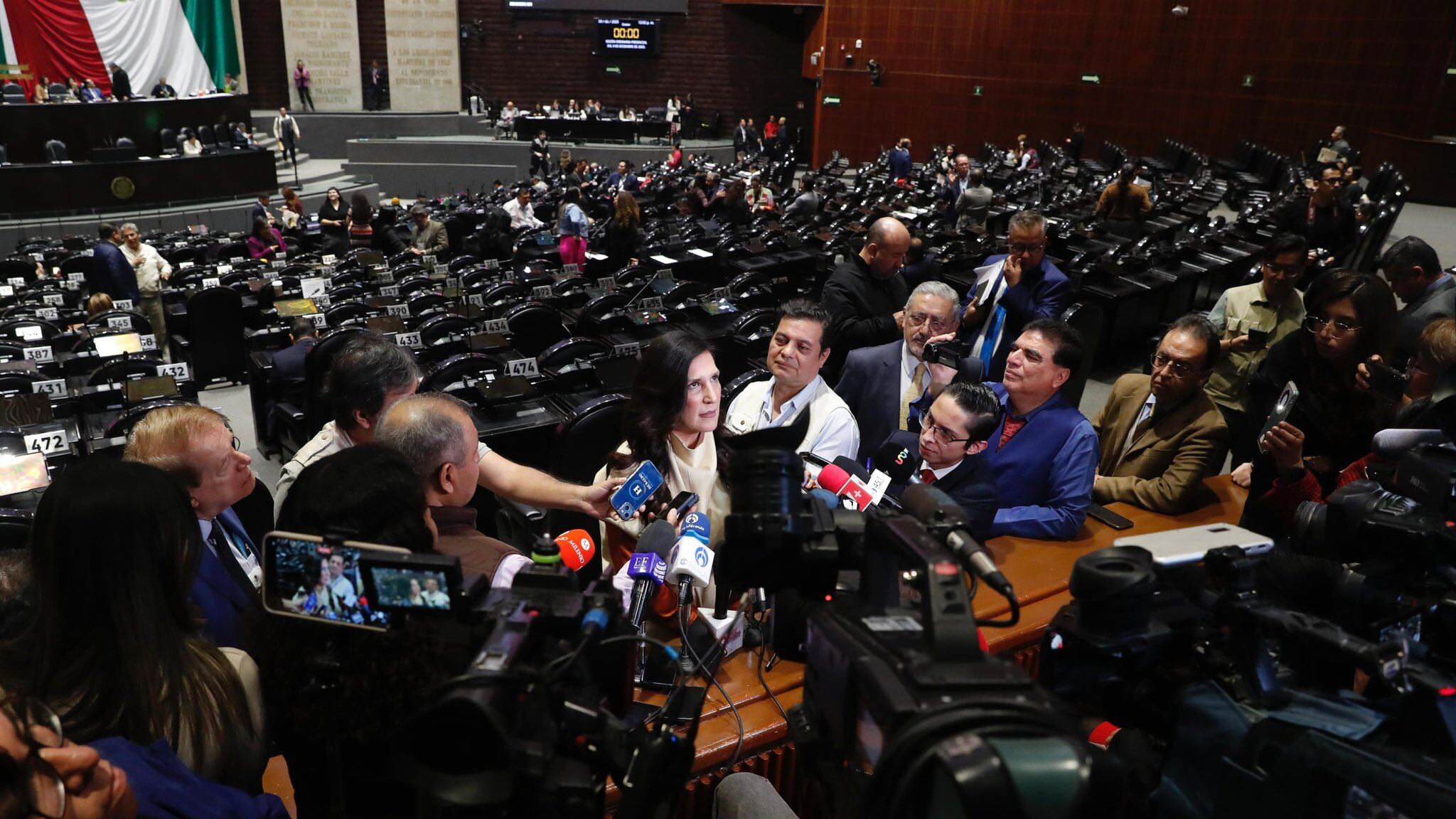 Kenia López Rabadán abre convocatoria ciudadana para la reforma electoral