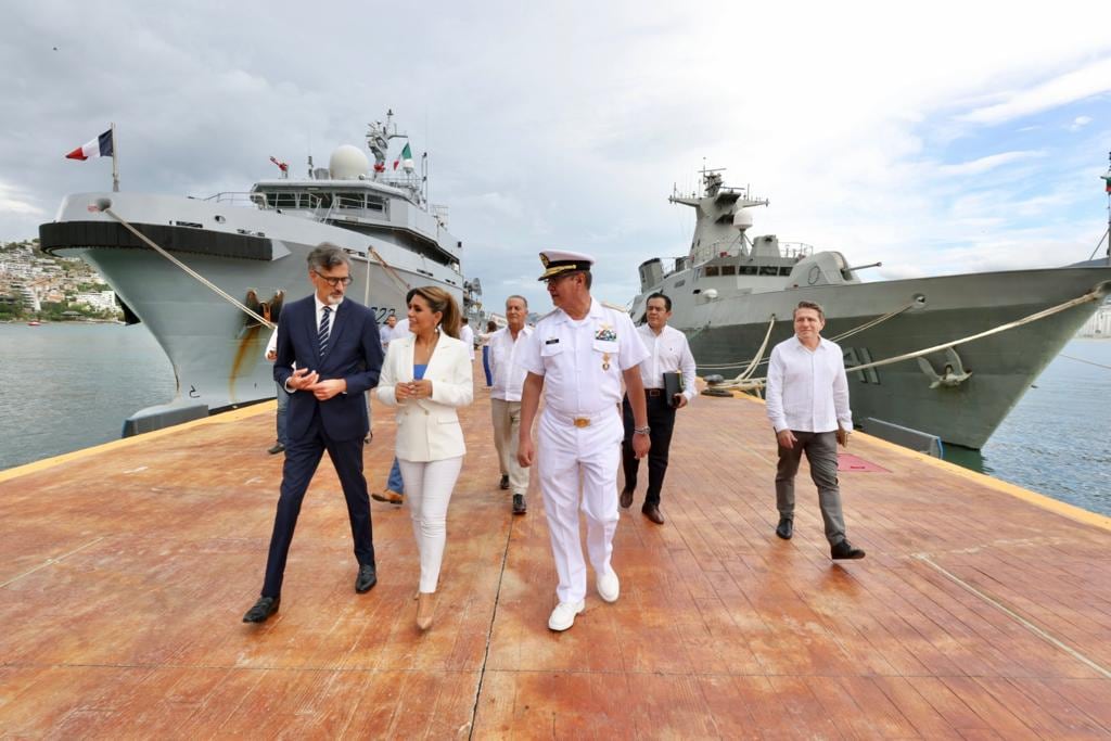 Jean-Pierre Asvazadourian, Evelyn Salgado