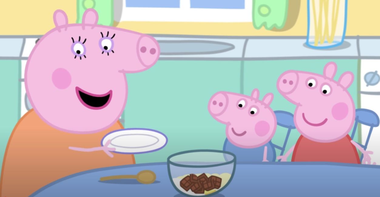 Peppa Pig y George hacen un pastel