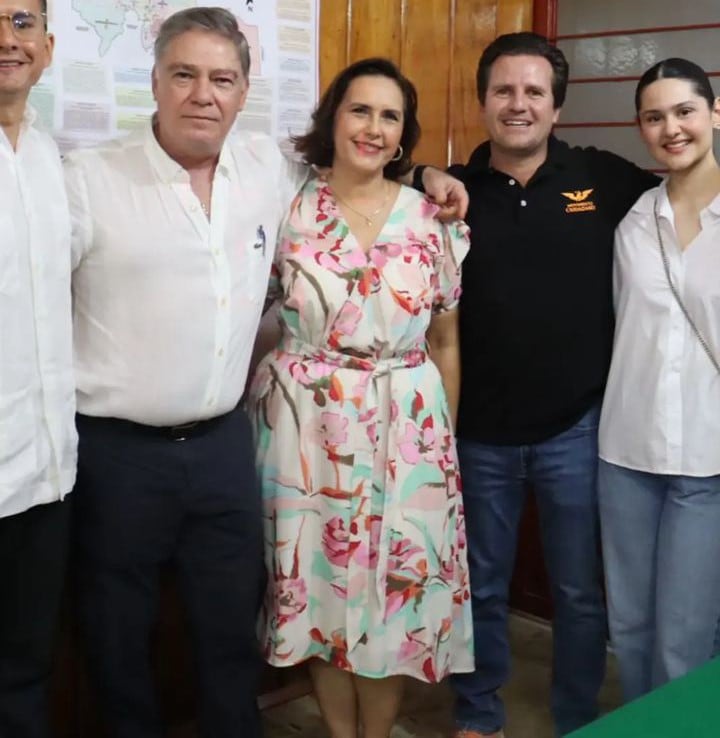 Esposa e hijos de Fernando Mayans