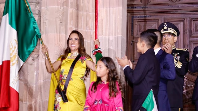 Libia Dennise encabeza Grito de Independencia desde Dolores Hidalgo.