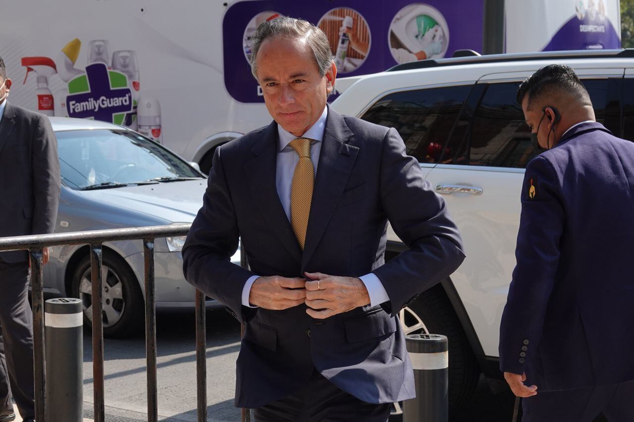 Eduardo Tricio Haro presidente del Consejo de Administración de Grupo LALA, arriba a la comida del Consejo Mexicano de Negocios