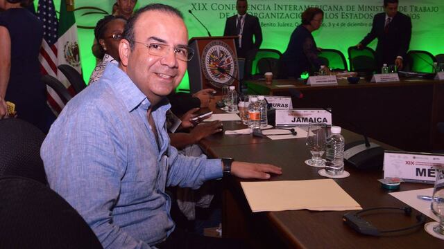 Alfonso Navarrete. Posición sobre salario mínimo.