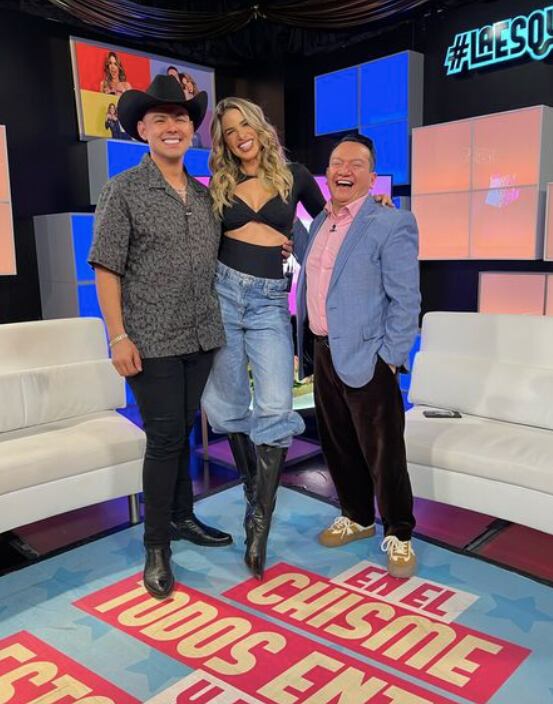 Gilberto Barrera junto a Marie Claire y El Yaki