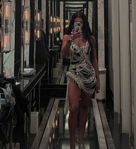 Bárbara de Regil con su ajustado vestido.