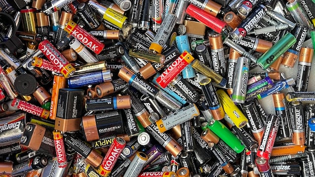 ¿Pilas alcalinas o pilas recargables? Profeco te dice cuáles tienen mayor duración