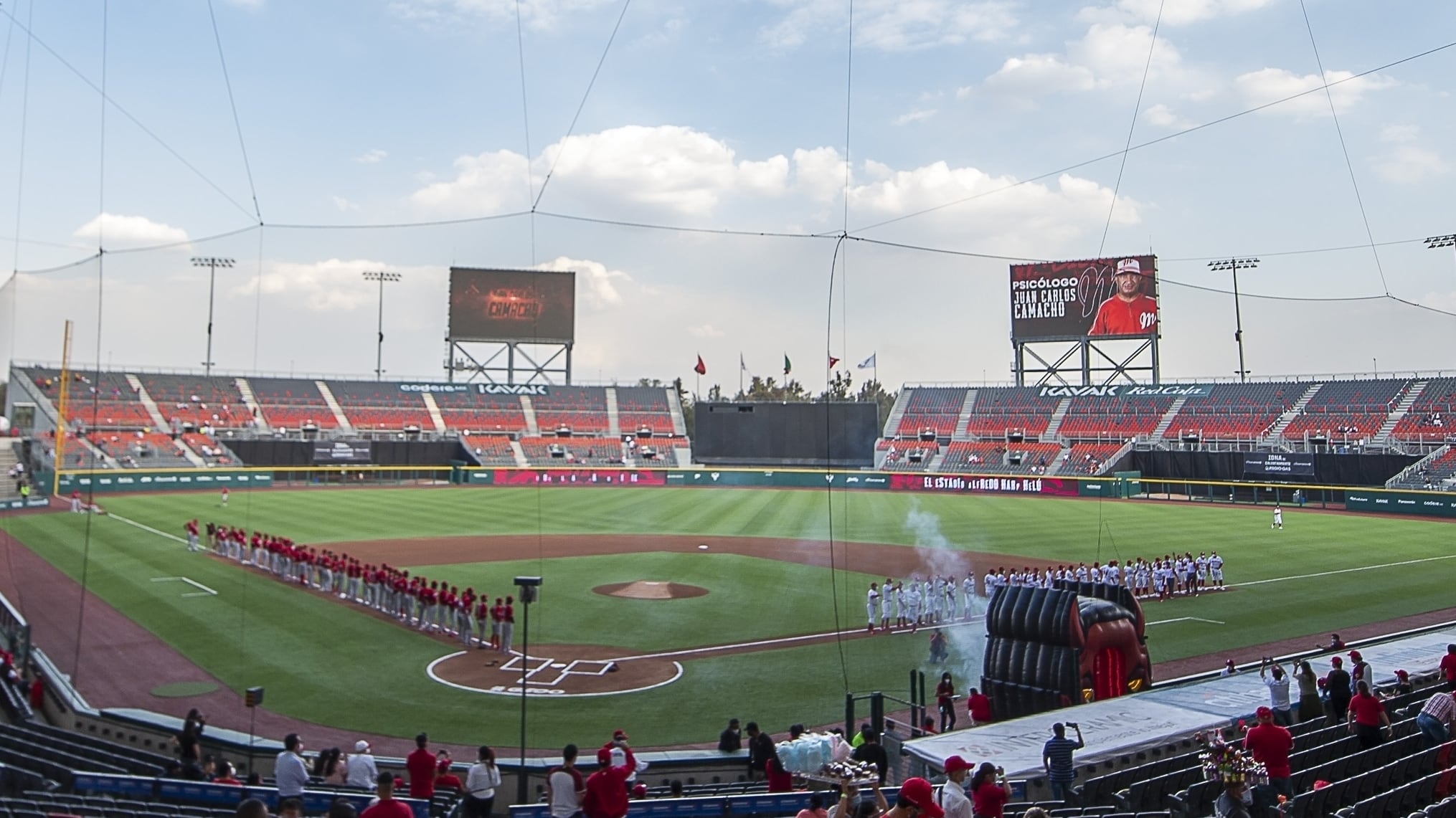 ¿Te gusta ir a ver a los Diablos Rojos? Reportan incremento de robos afuera del Harp Helú