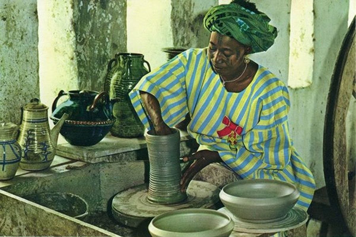 ¿Quién fue Ladi Kwali, la ceramista nigeriana que hoy homenajea el doodle de Google?