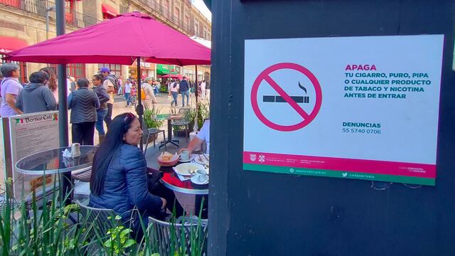 A partir de hoy una nueva disposición de la Ley General del Tabaco expedida por la Secretaría de Salud prohíbe fumar en restaurantes a pesar de que sea en una zona abierta.