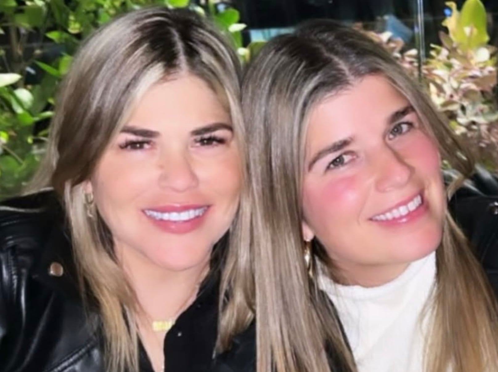 Magda Bleizeffer y su hermana, Ana Lucía Bleizeffer