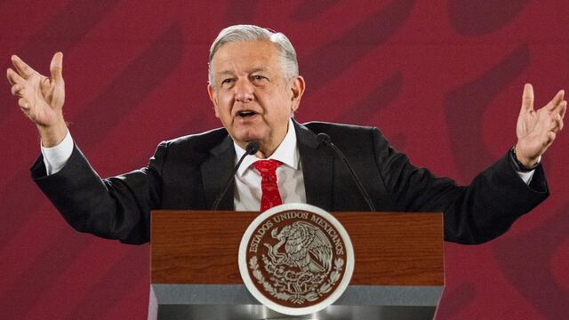 AMLO acusa que el Coneval renta edificios en lugar de usar el propio