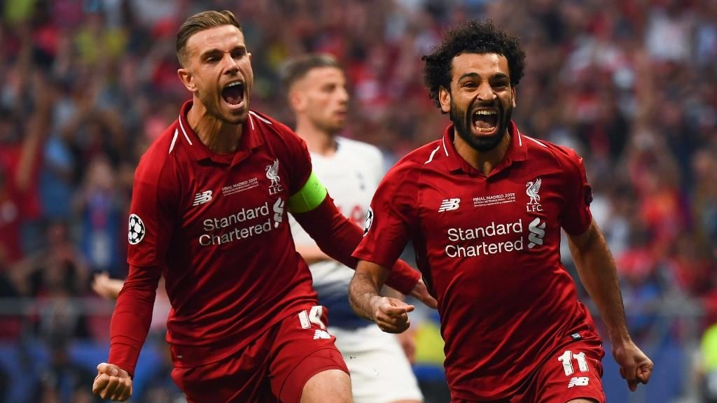 Mo Salah festeja el gol que encaminó el título.