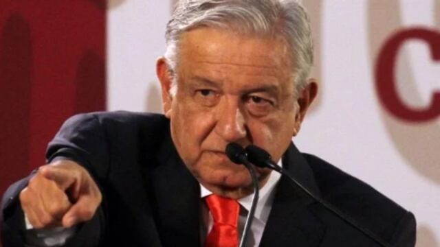 El Poder se ejerce o te destruye.