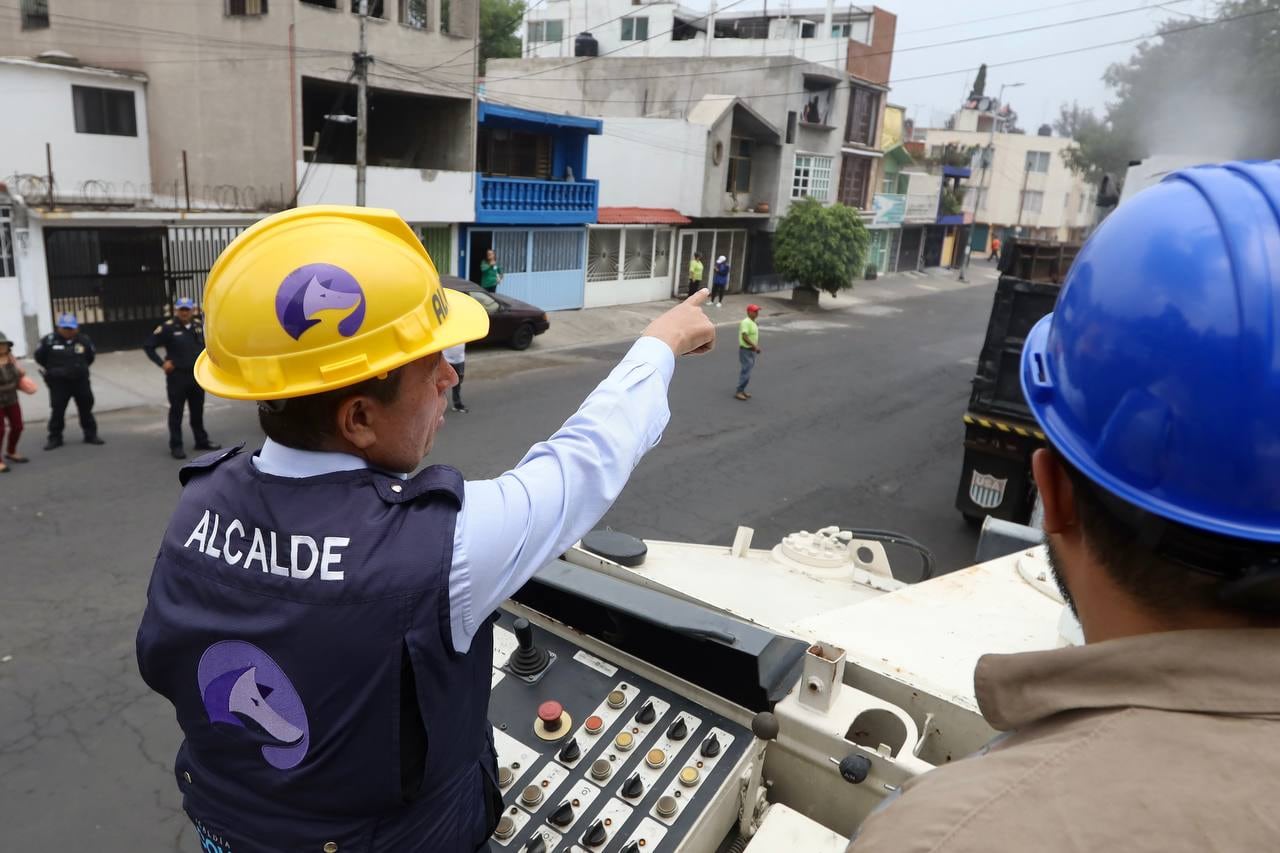 ALCALDE GIOVANI GUTIÉRREZ PARTICIPA EN OBRAS DE MEJORAMIENTO VIAL EN COYOACÁN