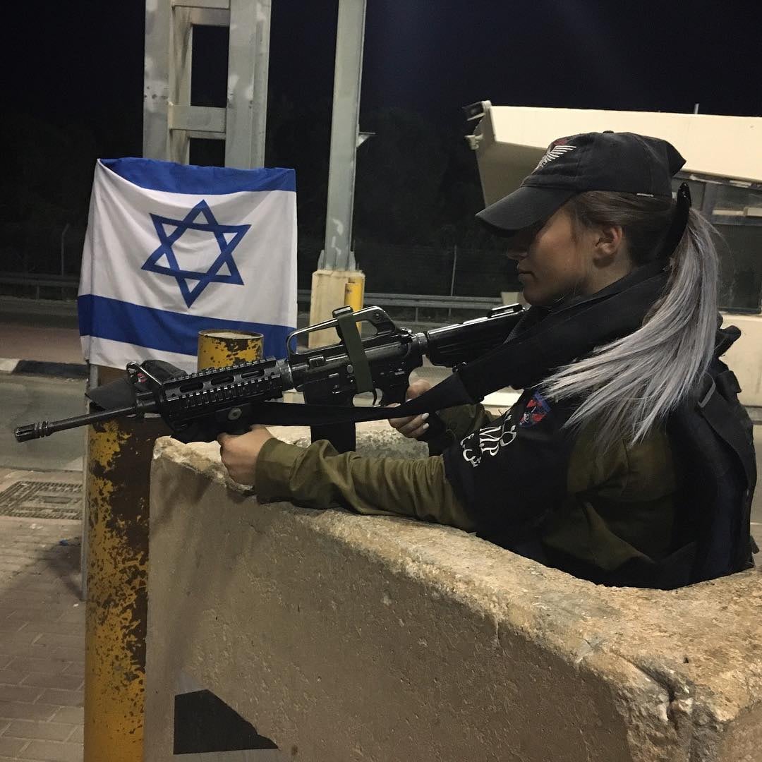 Natalia Fadeev, la modelo de Onlyfans que está en la guerra de Israel contra Hamás.
