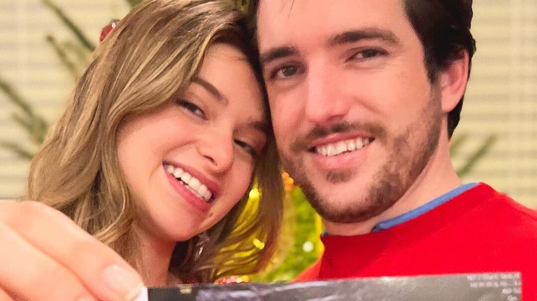 Toño Mauri se convertirá en abuelo; Carla Mauri anuncia embarazo (FOTOS)