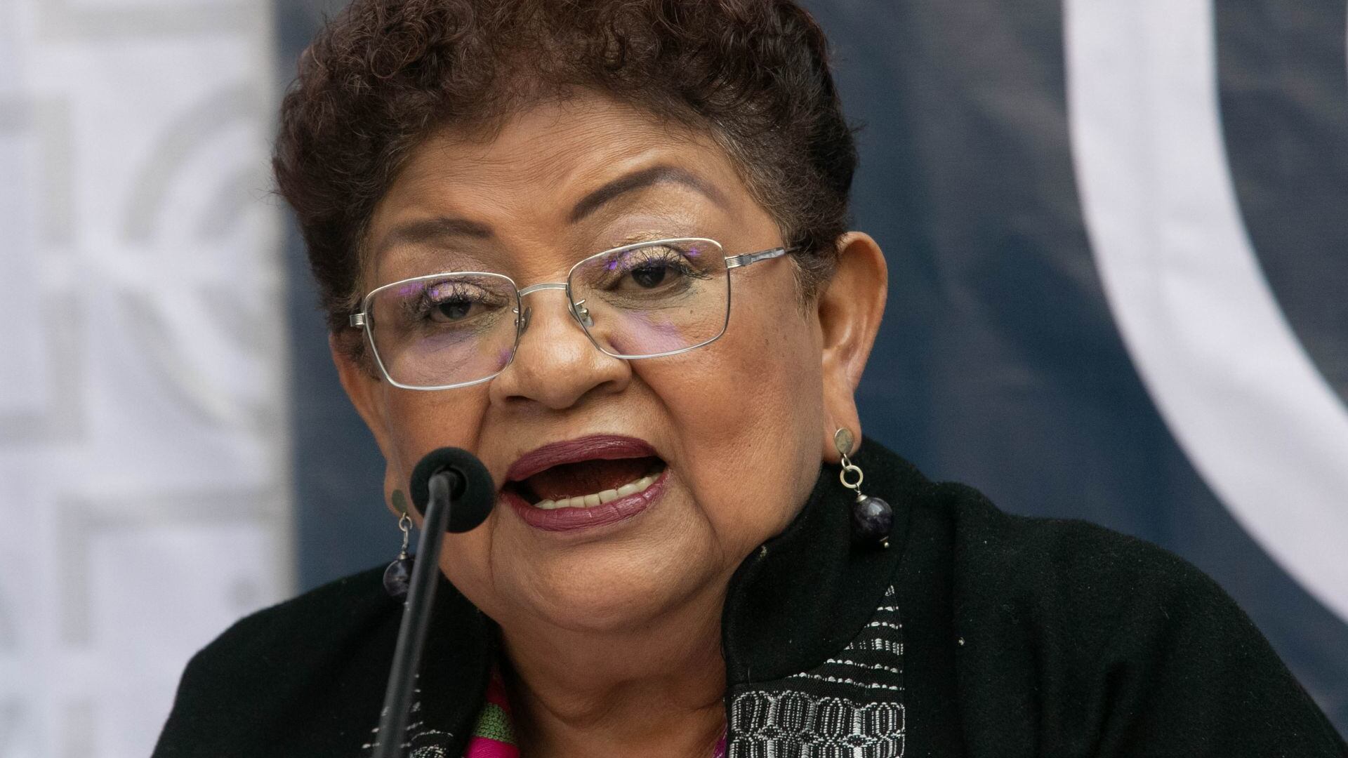 Fuerte advertencia de Ernestina Godoy hacia Andrés Roemer, que cada vez está más cerca de la extradición