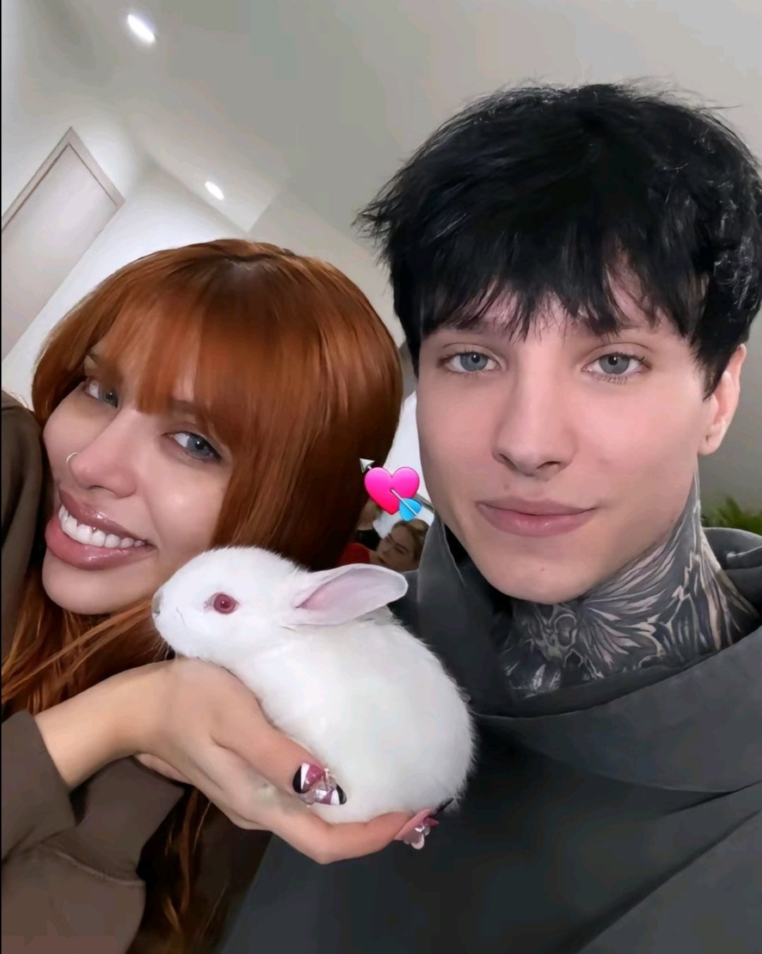 Yeri Mua y Cry fueron juntos al evento GQ México