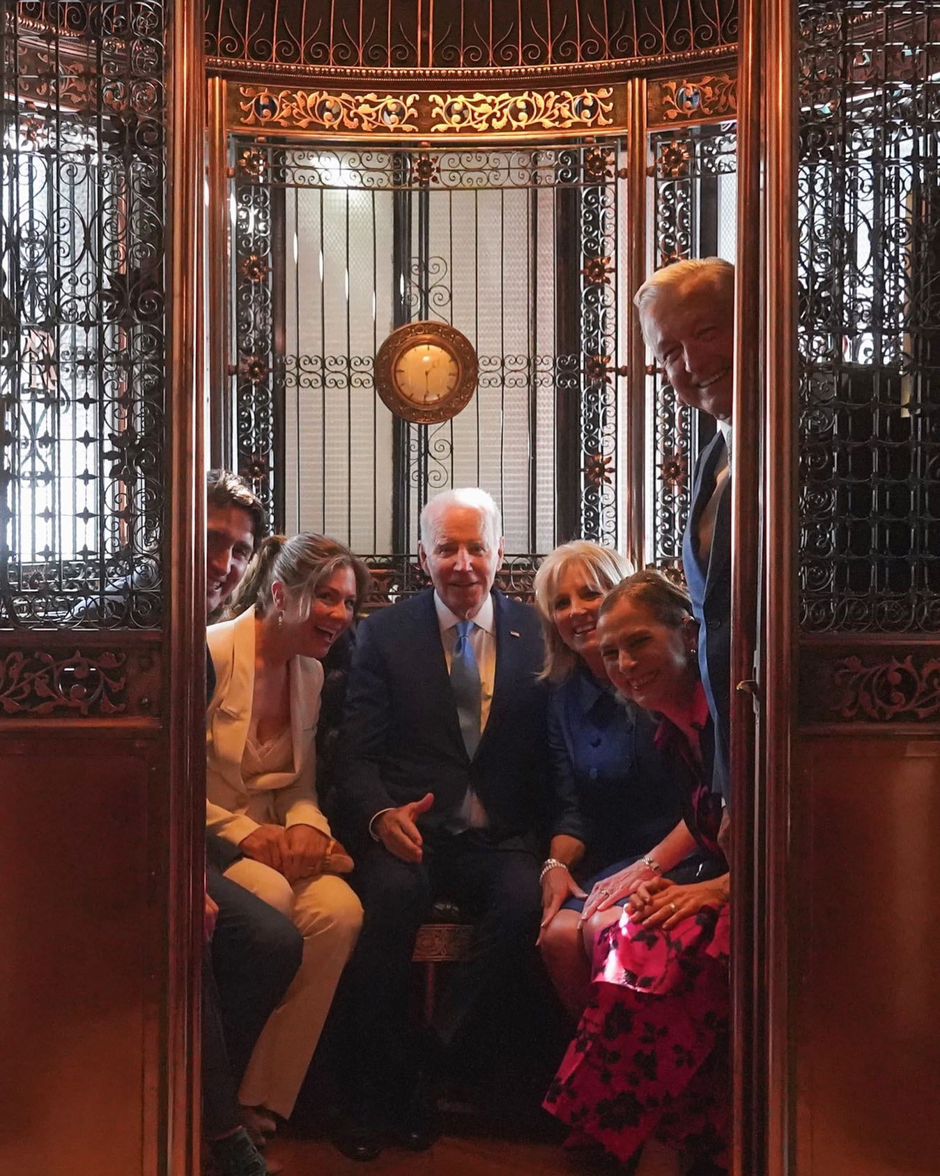 Beatriz Gutiérrez muestra cómo se divirtieron AMLO, Joe Biden y Justin Trudeau en Palacio Nacional