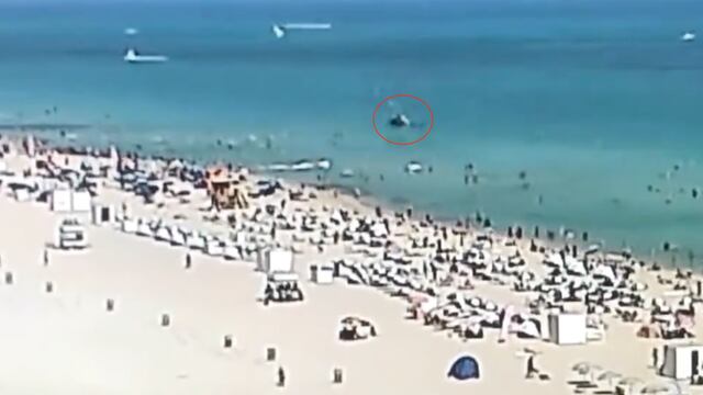 Helicóptero se estrella frente a las playas de Miami