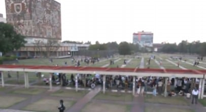 Alumnos de UNAM e IPN marchan a Rectoría de CU
