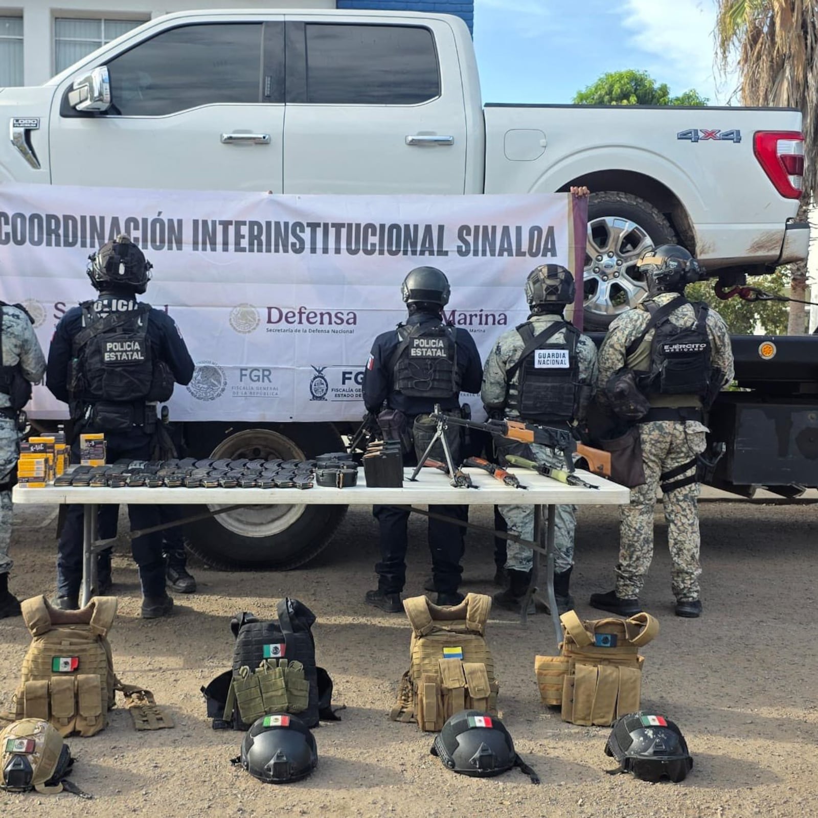 Secretaría de Seguridad logra decomiso de drogas, armas y equipo táctico