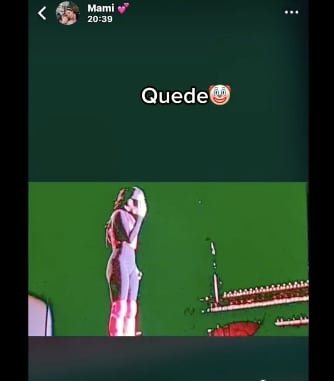 VIDEO: Preocupada por su mamá, descubre que ni le contestaba por andar en el concierto de la Rosalía en el Zócalo