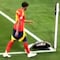 Caramelo causa polémica por lanzarle su sombrero a Lamine Yamal en pleno España vs Francia