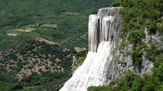 Un día en Hierve el Agua, el oasis mágico de la Sierra Mixe