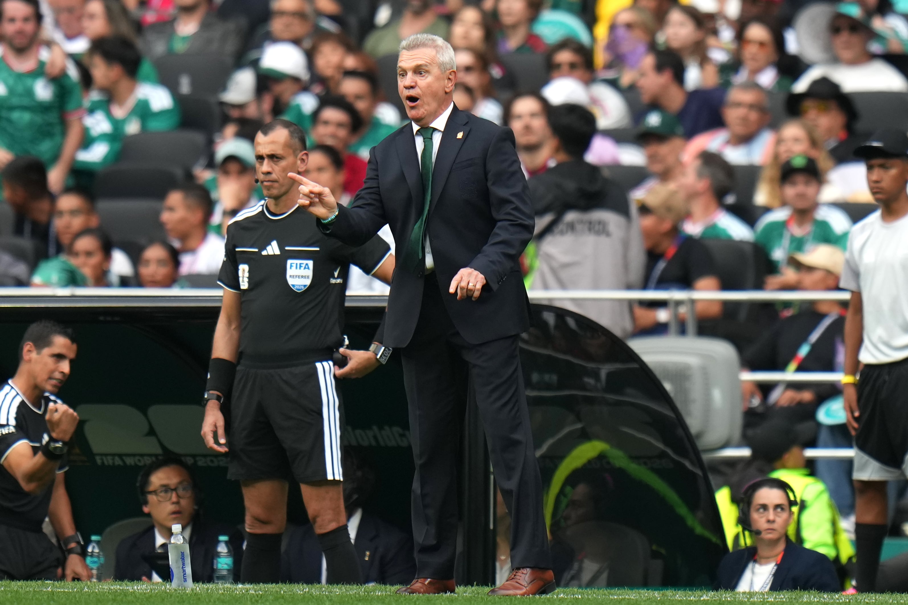 Javier Aguirre tampoco salió contento con el nivel de México ante Sudáfrica