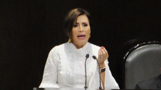 Rosario Robles logra suspensión definitiva contra detención por delincuencia organizada