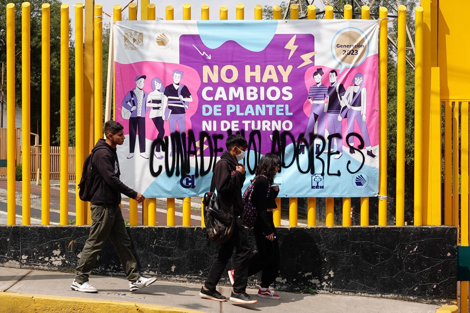 Protesta en CCH Sur por denuncia de violación