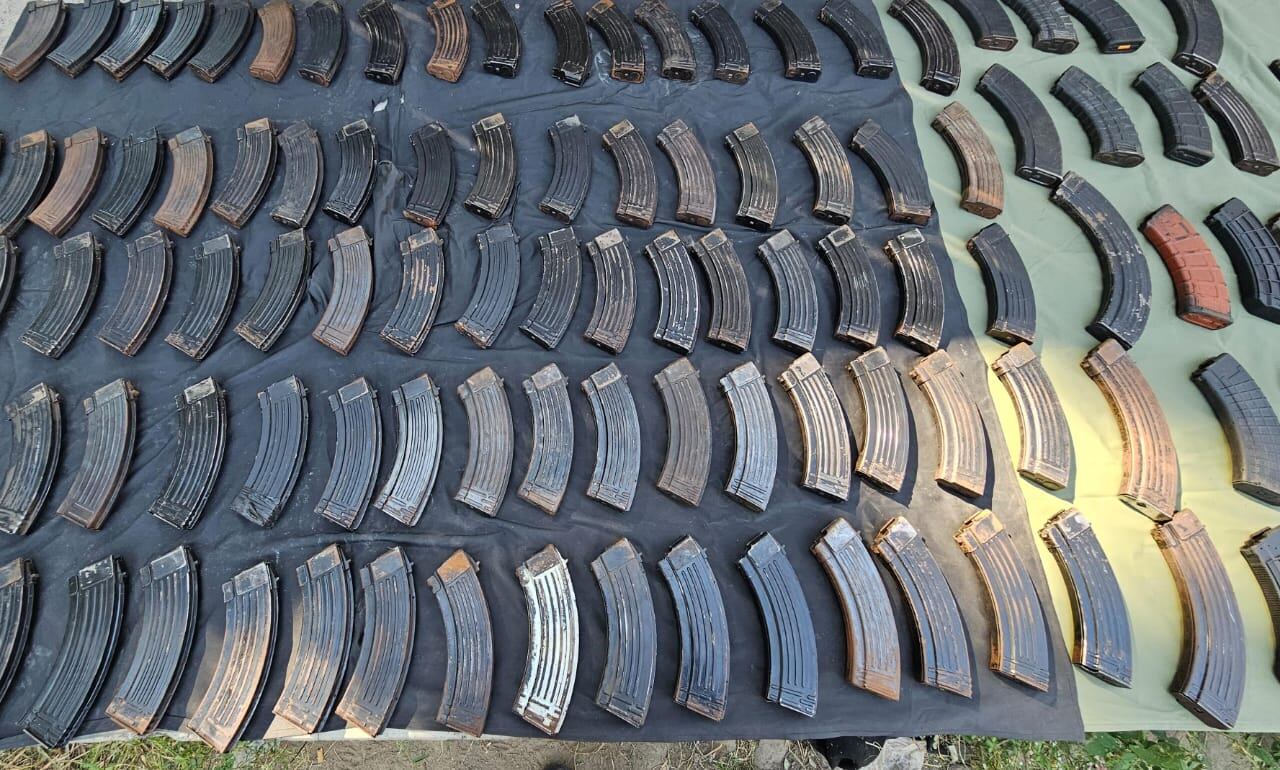 Armas aseguradas en La Huacana