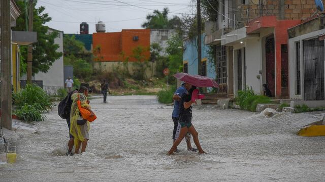 Fuertes lluvias por la tormenta tropical Alberto dejan severas inundaciones en Campeche