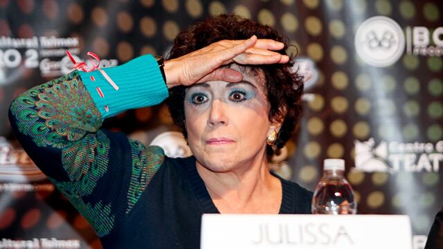 Julissa va a dar al hospital