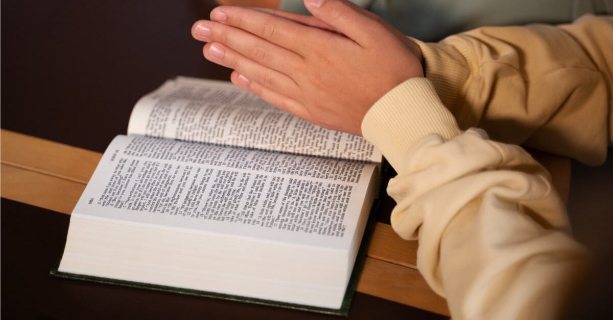 Texas: prohibieron la biblia en un distrito escolar por “contenido explícito ”