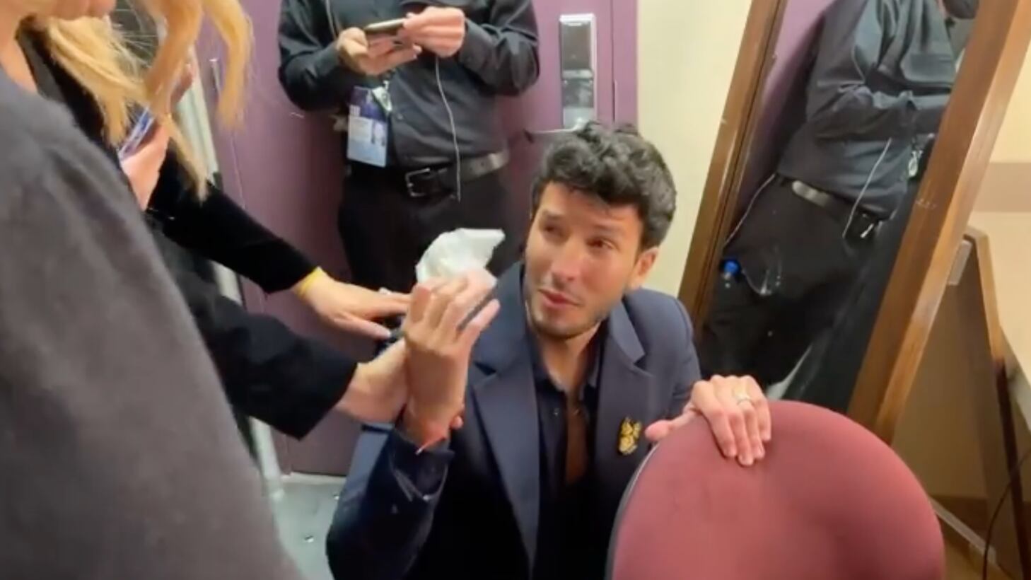 Sebastián Yatra llora de la emoción luego de su presentación en los Oscar 2022 (VIDEO)