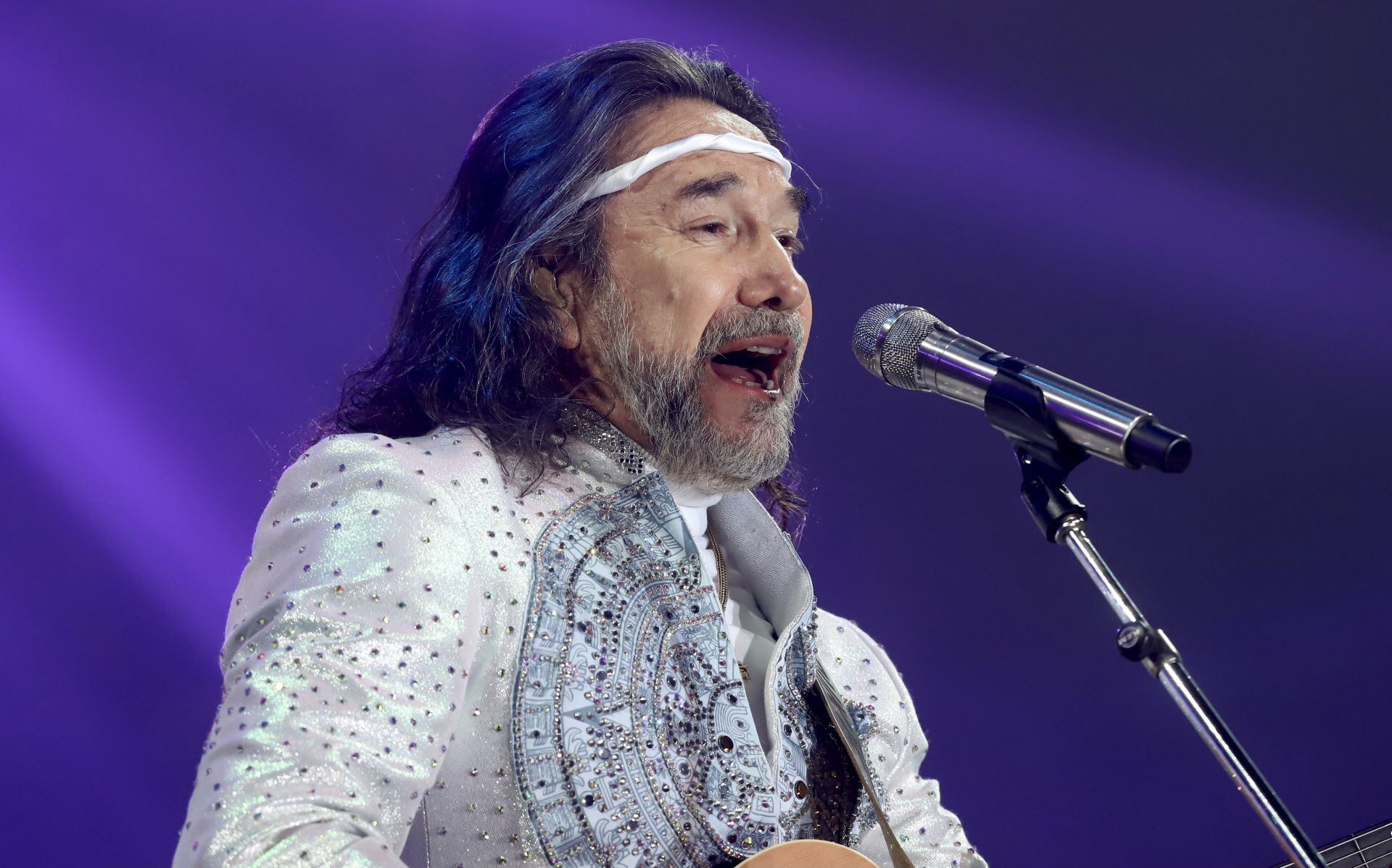 Marco Antonio Solís, El Buki, cantante.