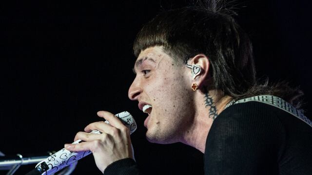 Peso Pluma, cantante.