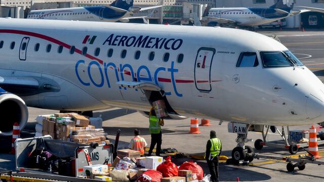 Avión de Aeroméxico Connect en el Aeropuerto Internacional de la Ciudad de México (AICM)