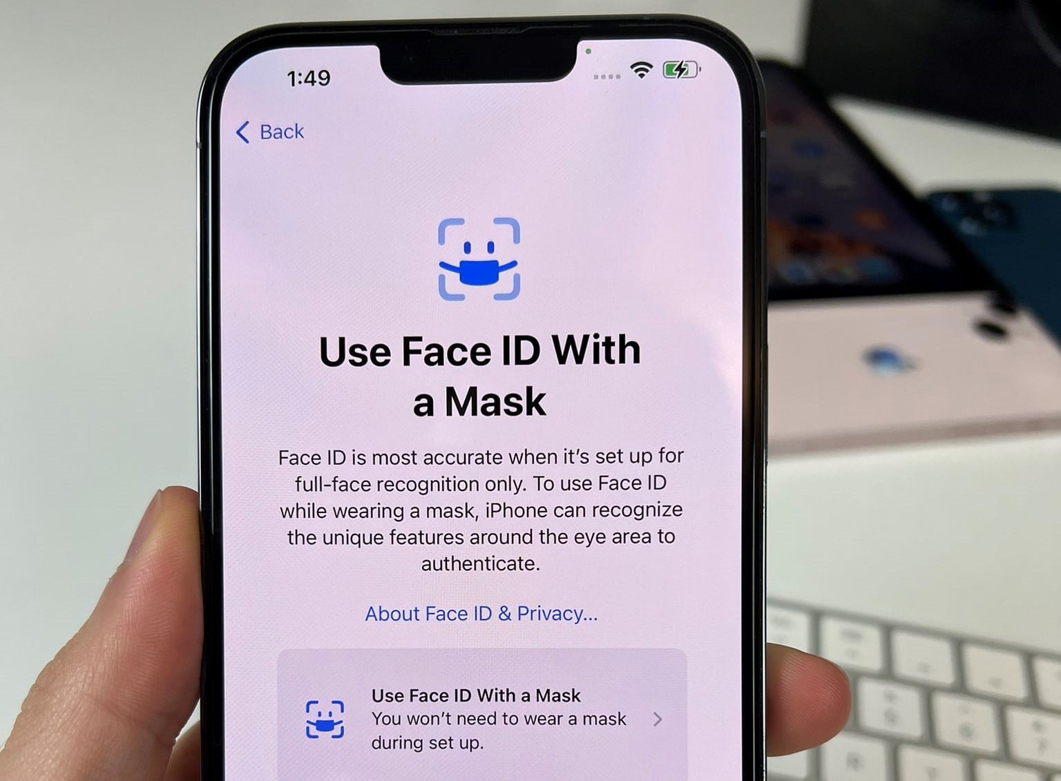 Apple habilita el FaceID con cubrebocas