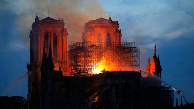 La catedral sufrió un incendio el 15 de abril de 2019.